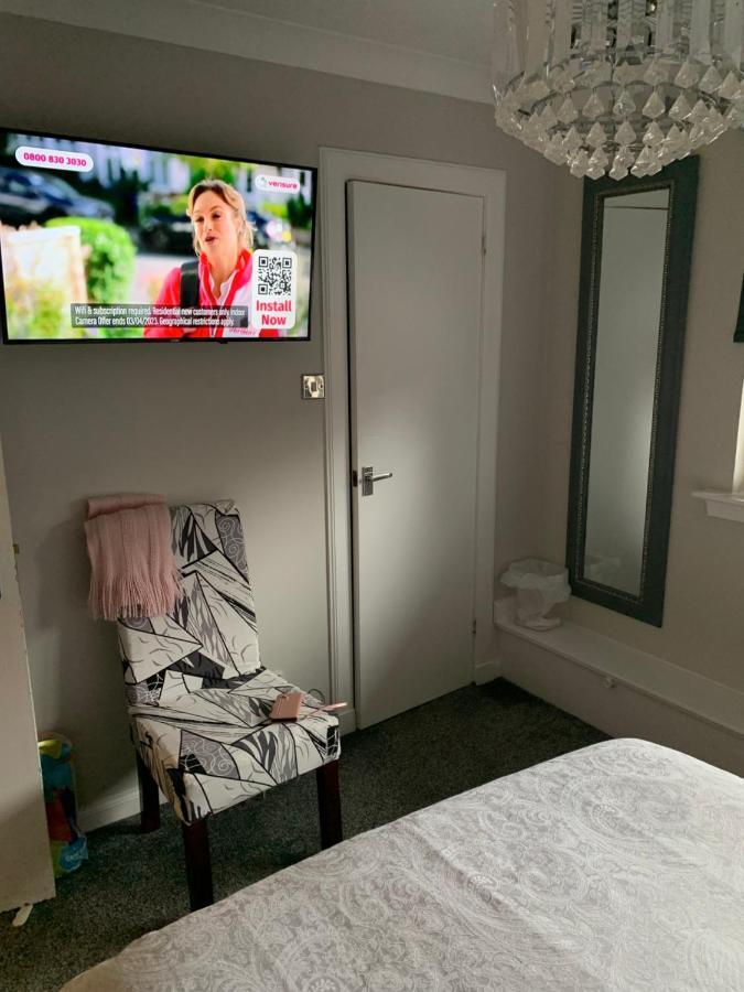 Southfork Villa Guesthouse 칼란더 외부 사진