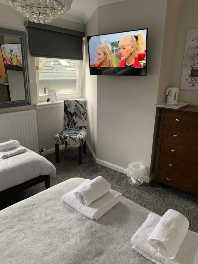 Southfork Villa Guesthouse 칼란더 외부 사진