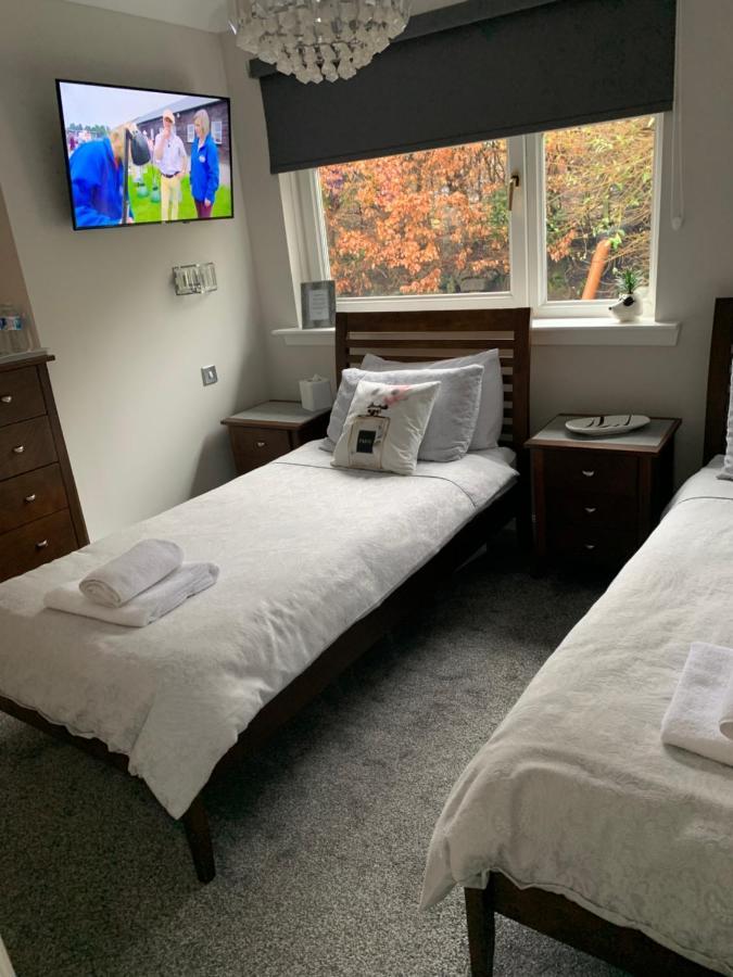 Southfork Villa Guesthouse 칼란더 외부 사진